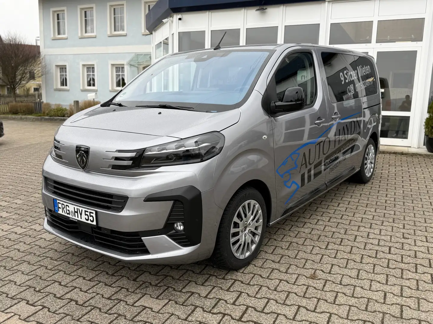 Peugeot Traveller Active L2 HDI 180 EAT8,Navi,Szhg,AHK,Kamera,8Fach Plateado - 1