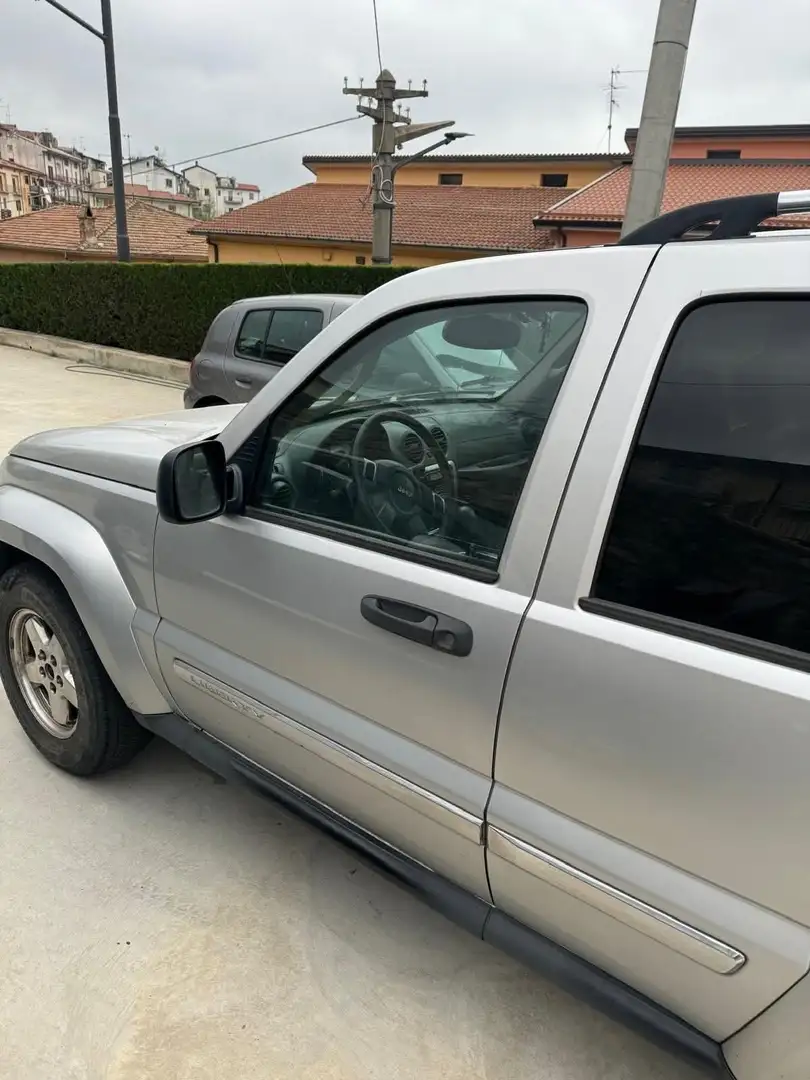 Jeep Liberty limited - 2