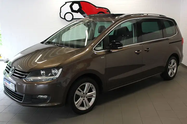 Volkswagen Sharan 2,0-TDI Match BMT Pano AHK Klima Navi PDC BT USB