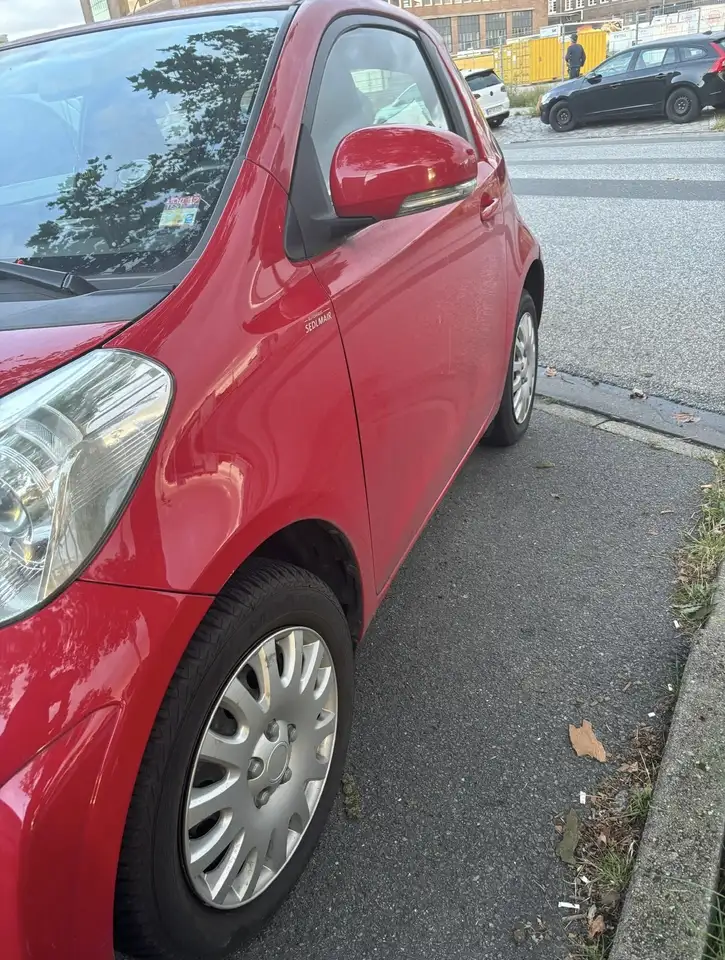 Toyota iQ