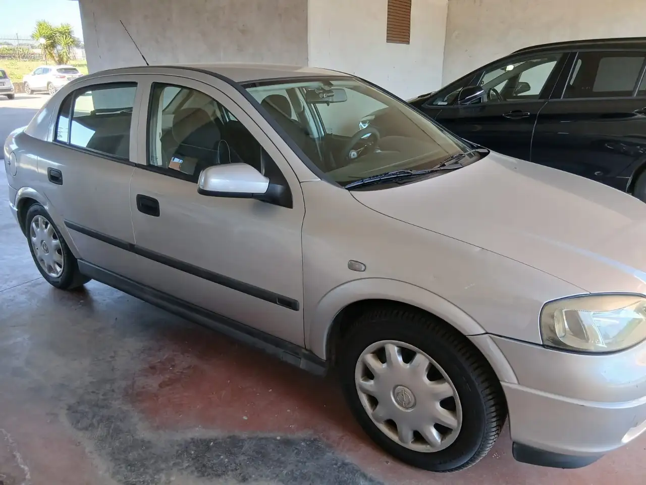 Opel Astra 5p 1.6i 16v Club, foto 2