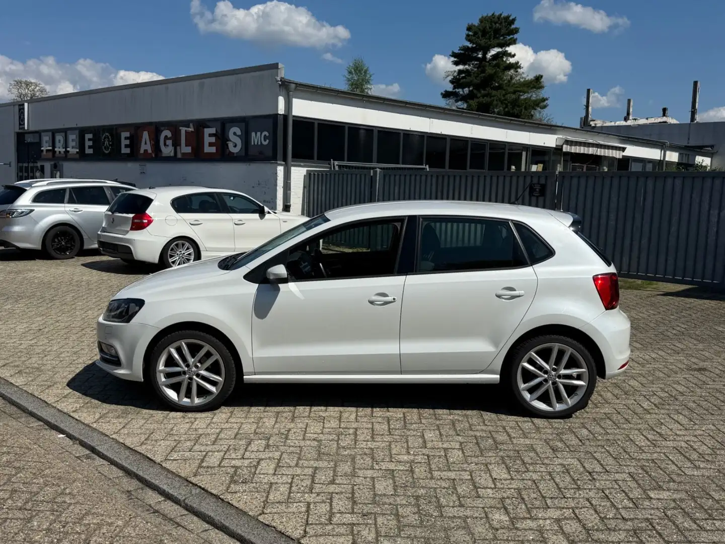 Volkswagen Polo V Highline BMT/Start-Stopp*KLIMAAUTOMATIK** Weiß - 2