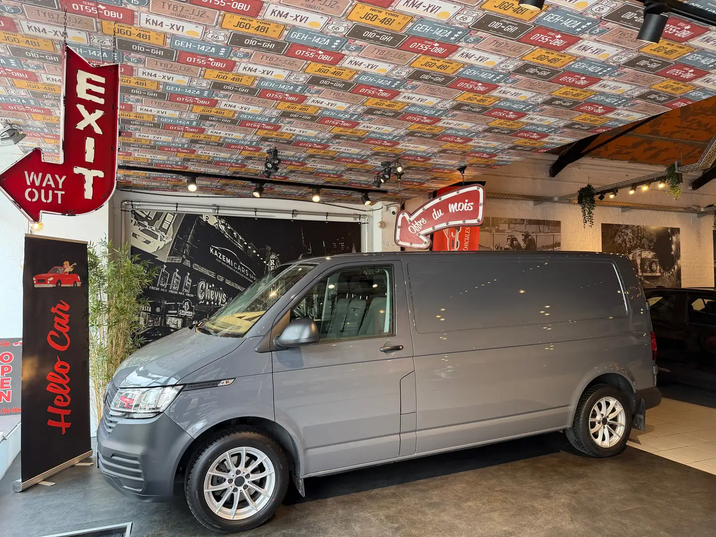 VOLKSWAGEN Transporter