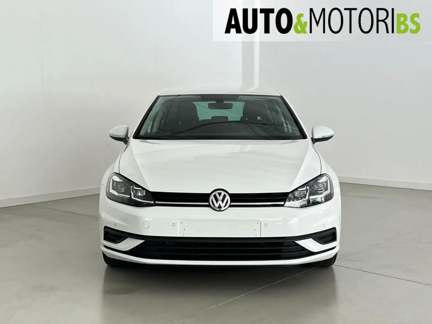 Volkswagen Golf 1.0 TSI 85 CV 5p. Trendline BlueMotion Technology Bianco - 2