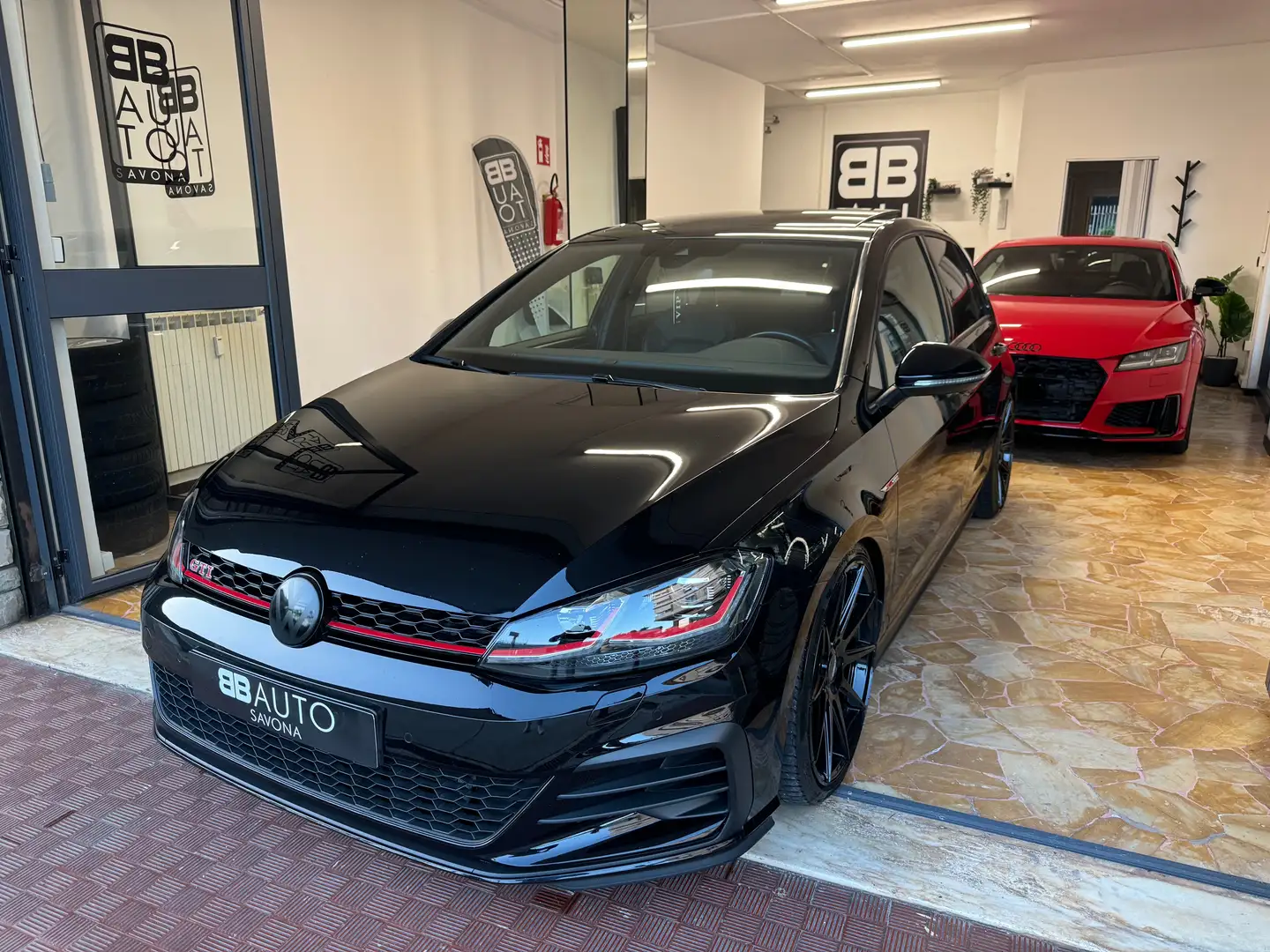 Volkswagen Golf GTI Performance 2.0 245 CV TSI DSG 5p. TETTO PELLE 19' Nero - 2