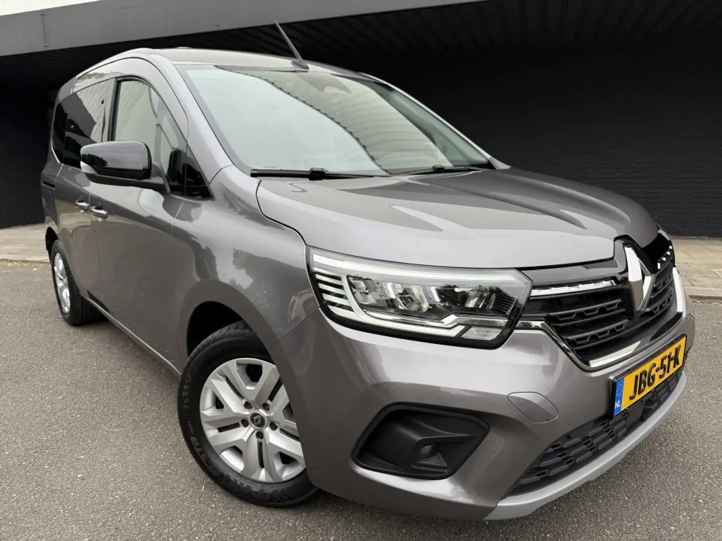 Renault Kangoo 1.3 TCE // 5 Persoons // Carplay & android auto // Grijs - 1