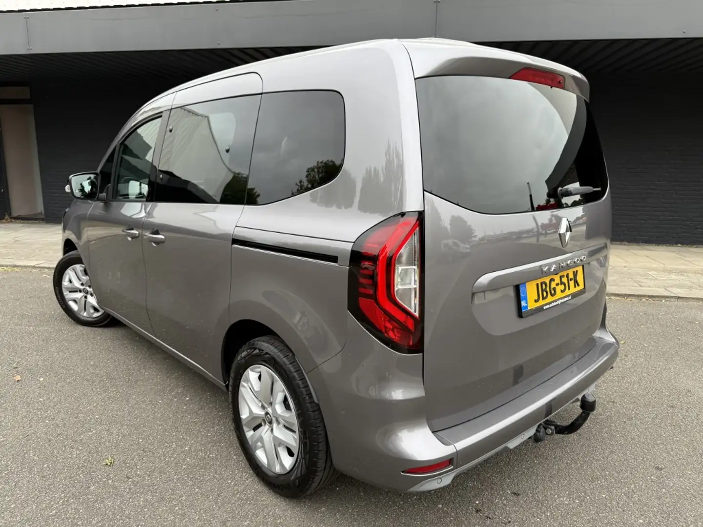 Renault Kangoo 1.3 TCE // 5 Persoons // Carplay & android auto // Grijs - 2