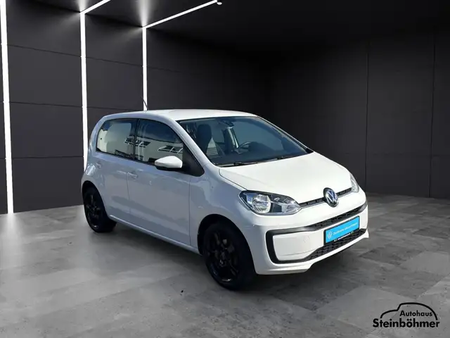 Volkswagen up! view 9