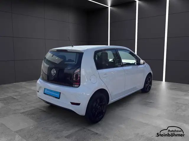 Volkswagen up! view 7