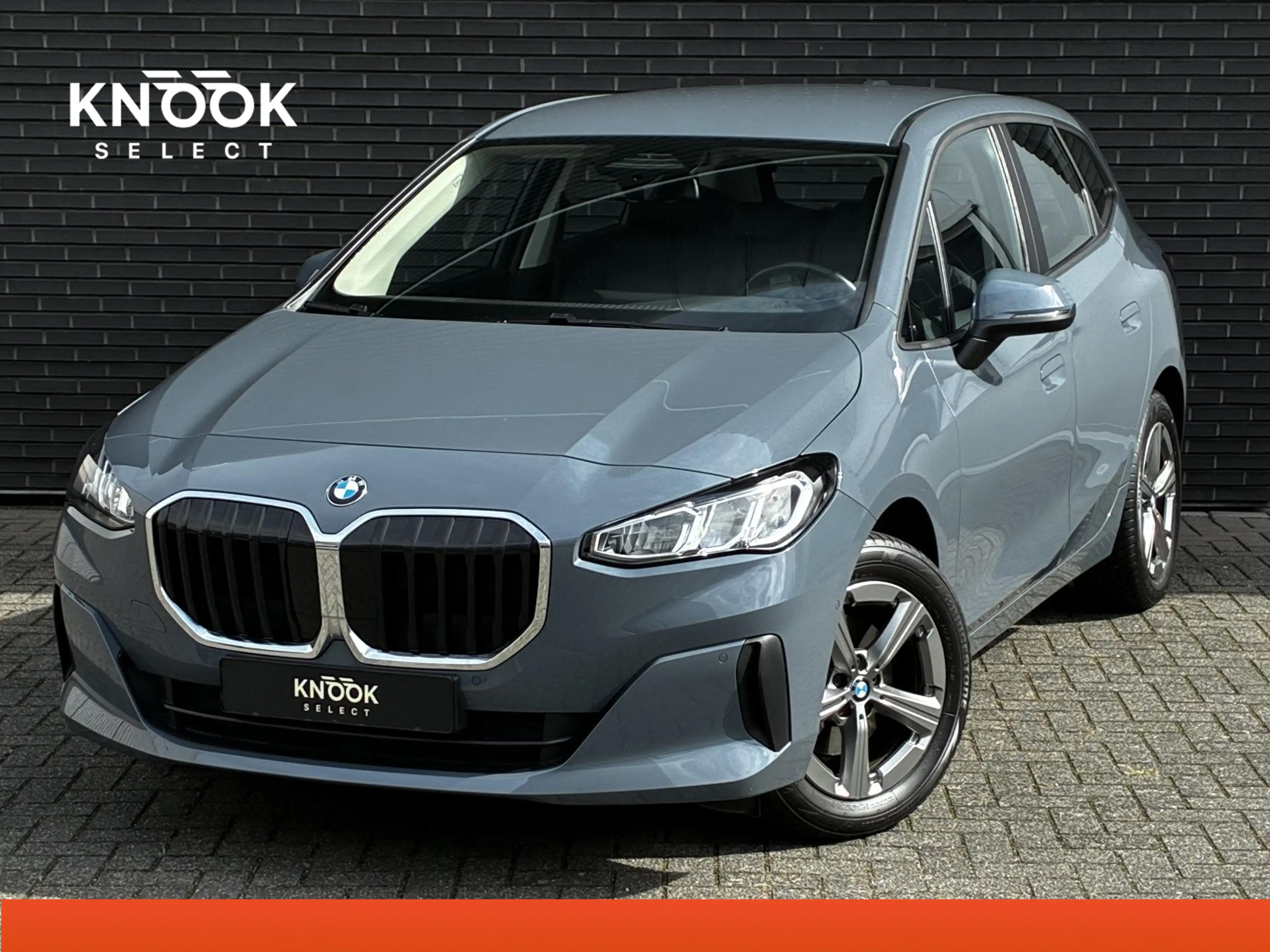 BMW 220 2-serie Active Tourer 220i Automaat / Live Cockpit