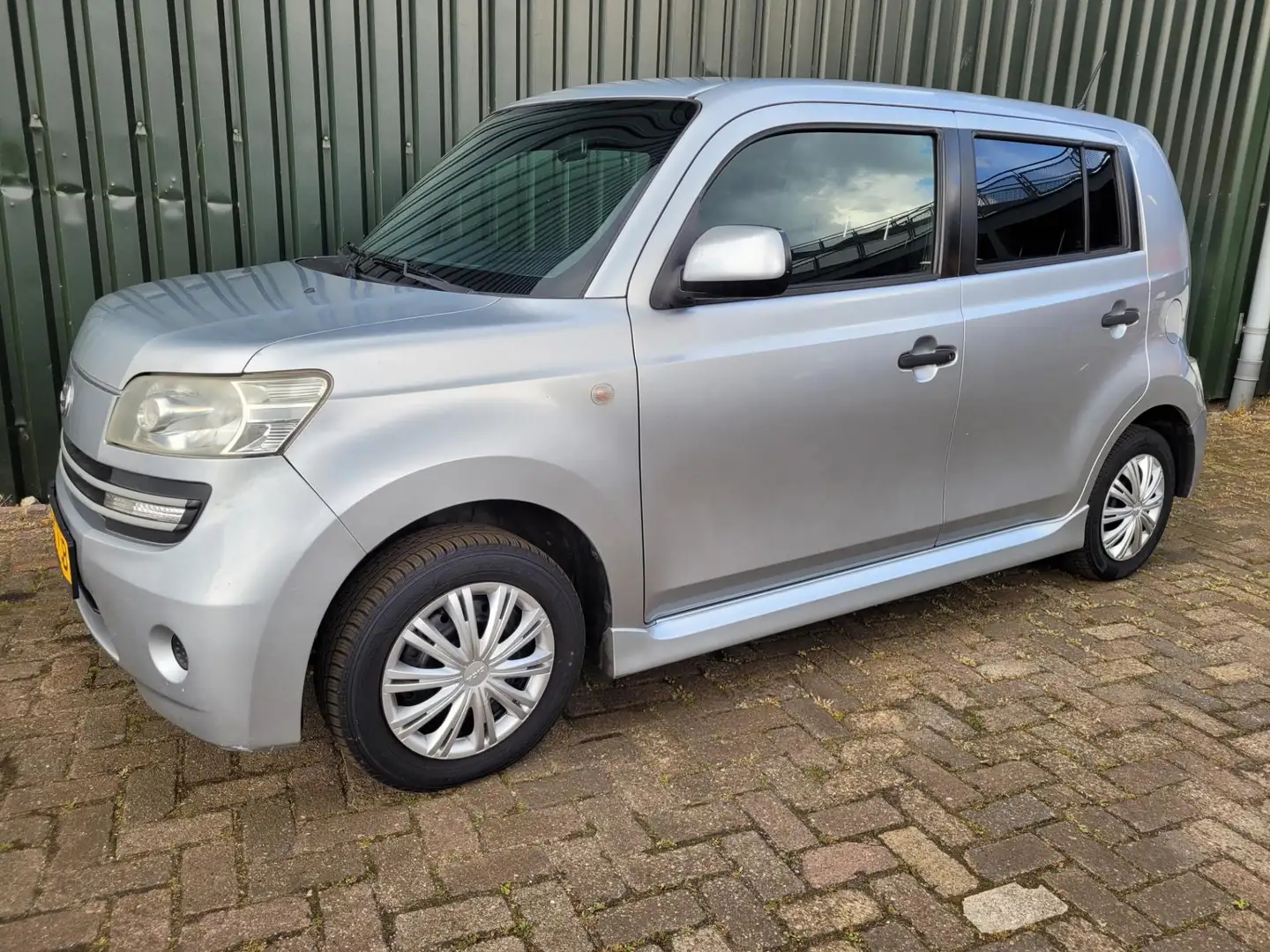 Daihatsu Materia 1.3 Rythm APK 6-2026 Stříbrná - 2