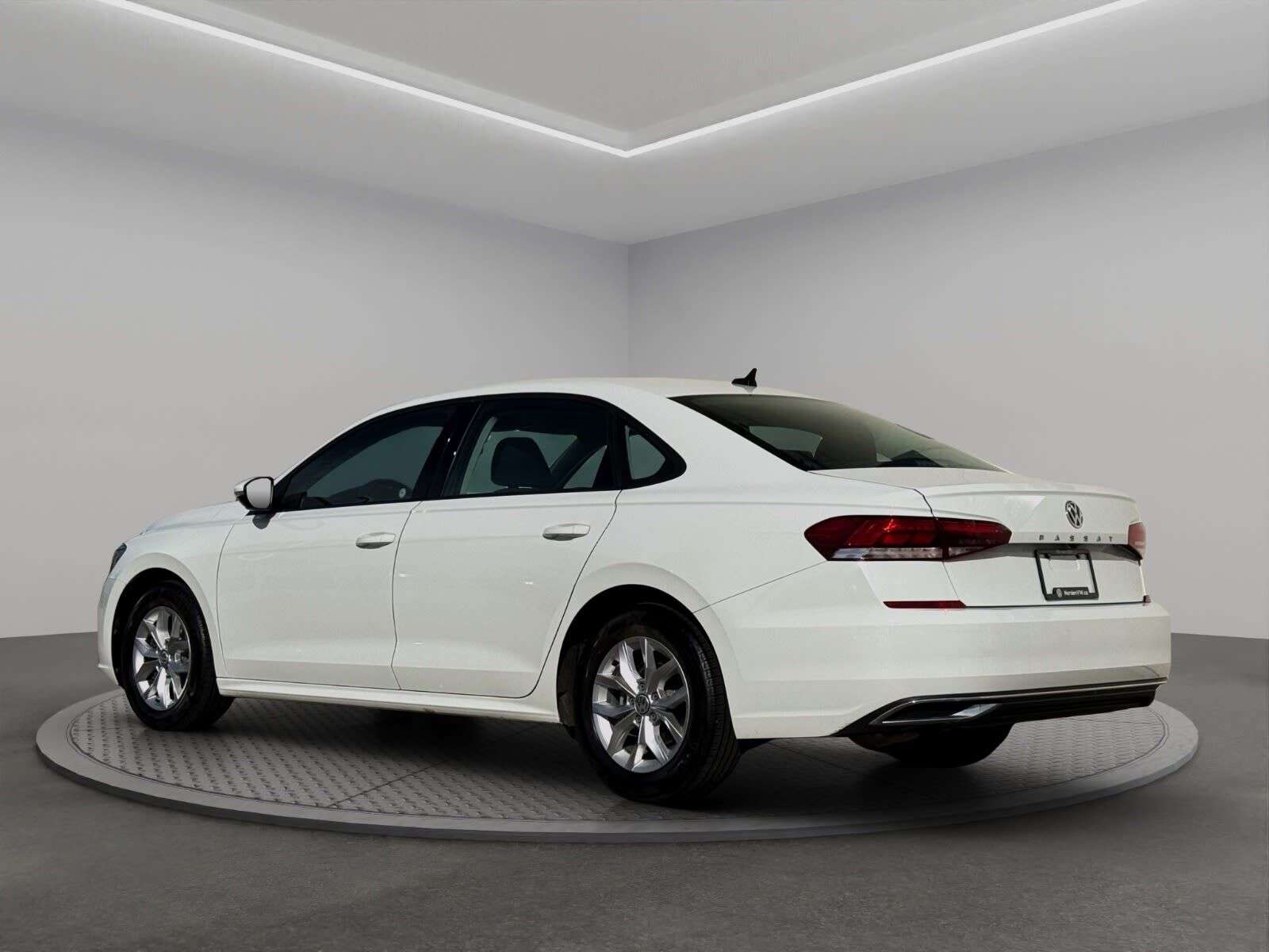 2020 Volkswagen Passat **VW CERTIFIED** COMFORTLINE | +WINTER TIRES! — снимка 1