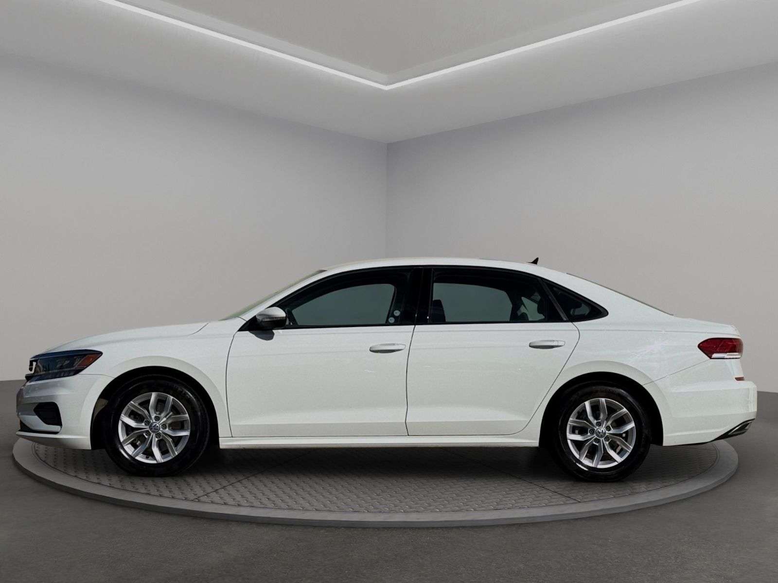 2020 Volkswagen Passat **VW CERTIFIED** COMFORTLINE | +WINTER TIRES! — снимка 1