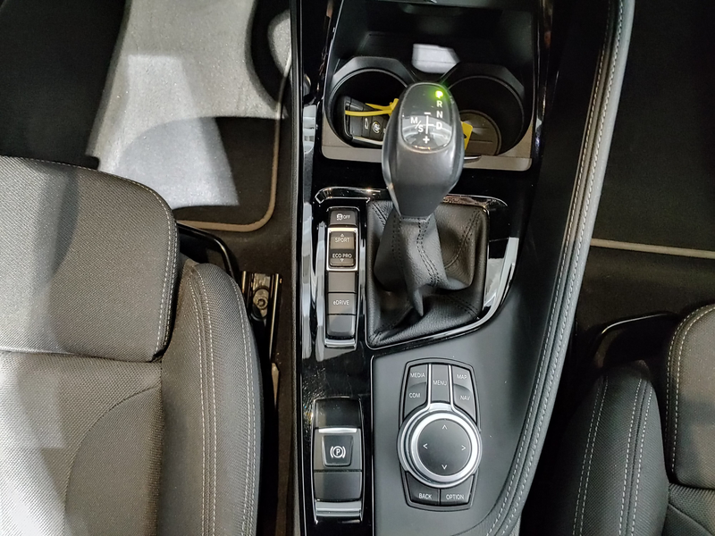BMW X2 xDrive25e RFK/Sportsitze/DAB/Komf.zugang — photo 9