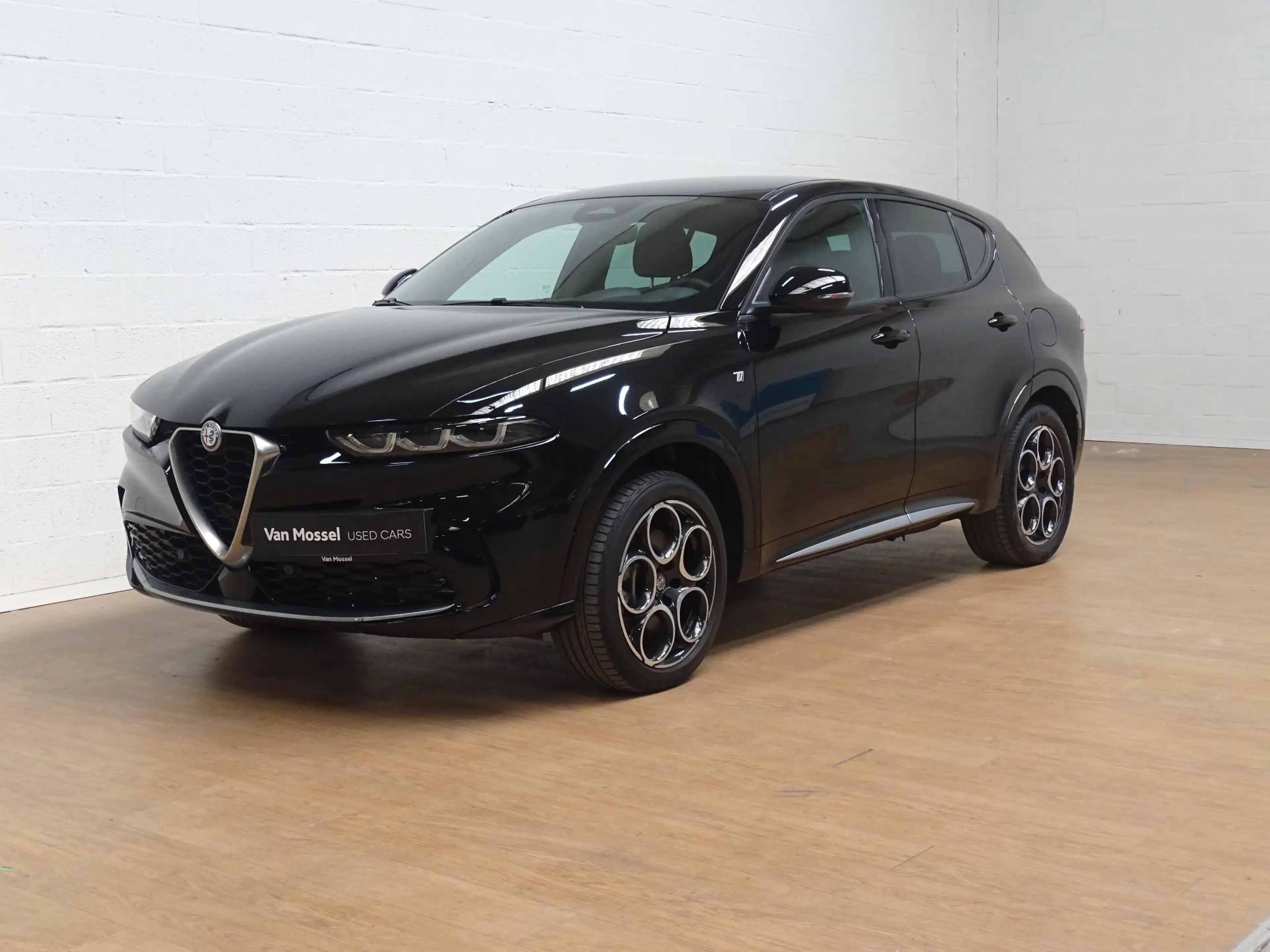 Alfa Romeo Tonale 1.3 T280 PHEV Q4 Ti — photo 5