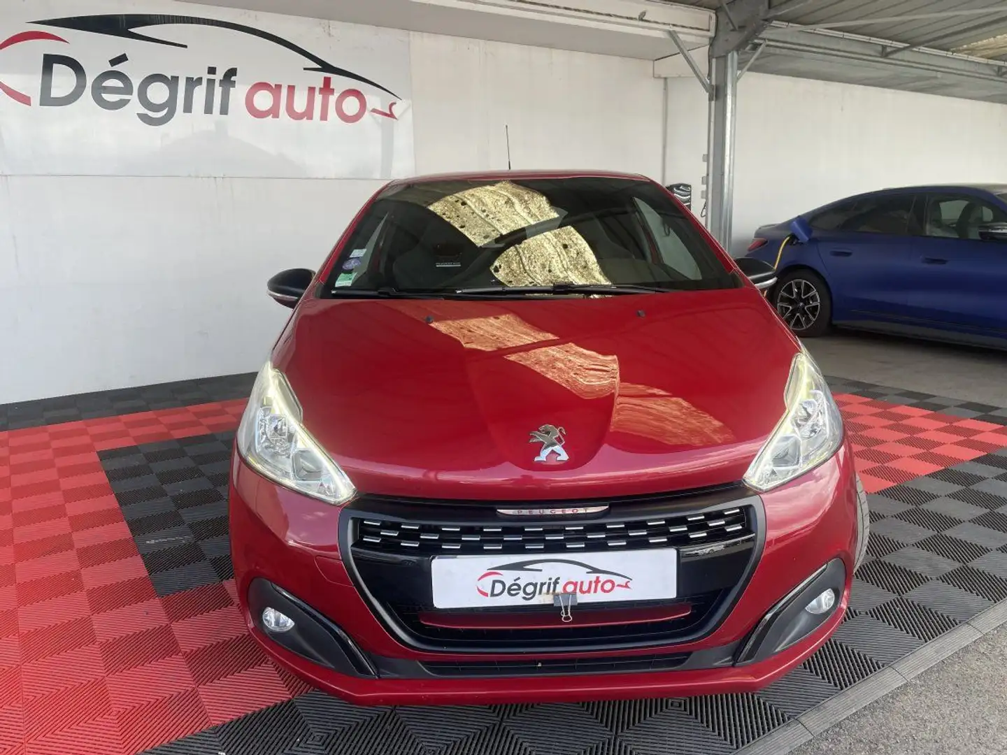 Peugeot 208 1.6 THP 208ch SetS BVM6 GTi Rouge - 2