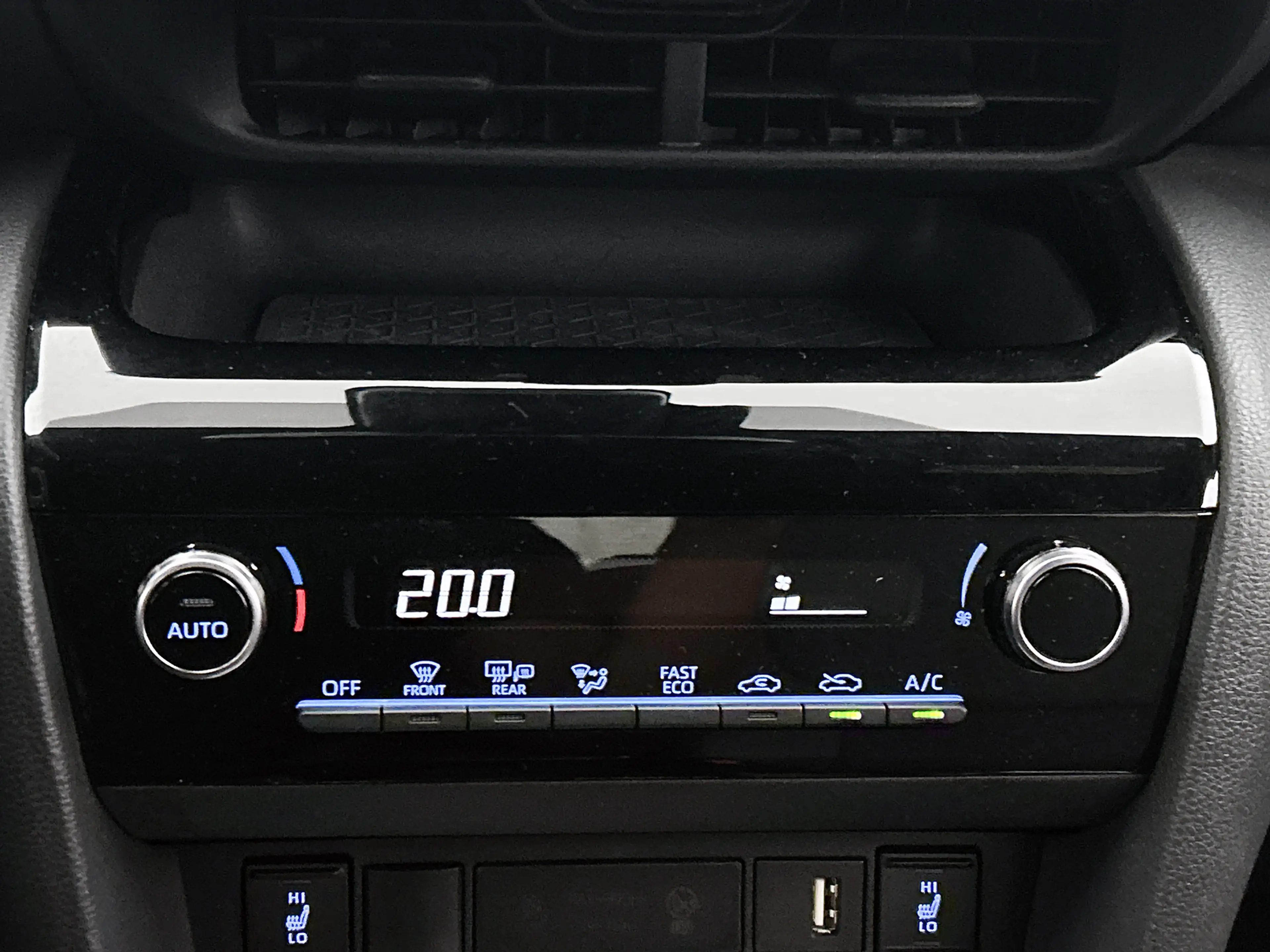 Toyota Yaris Cross 1.5 Hybrid Dynamic | Parkeersensor voor en achter — photo 10