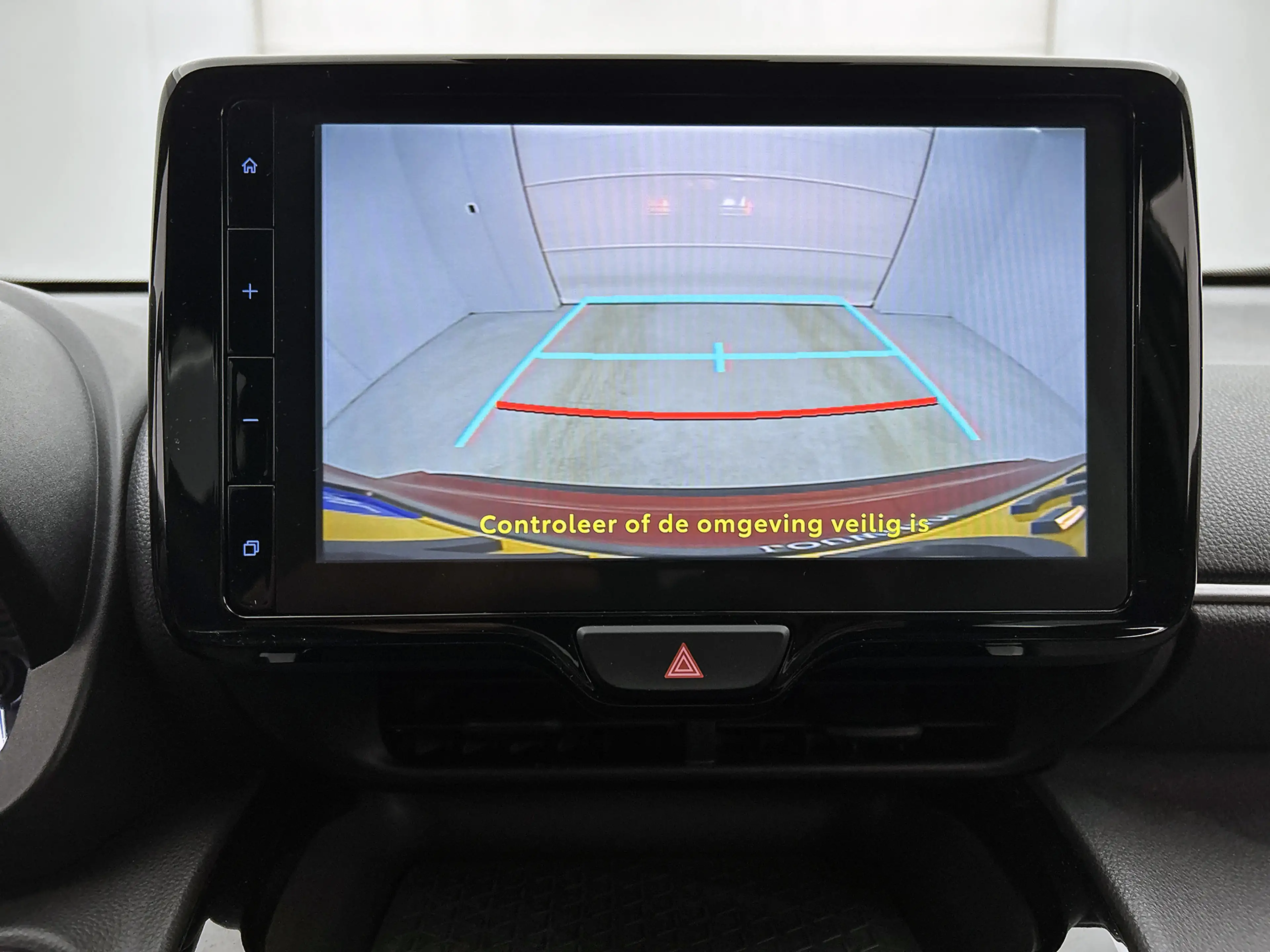 Toyota Yaris Cross 1.5 Hybrid Dynamic | Parkeersensor voor en achter — photo 8