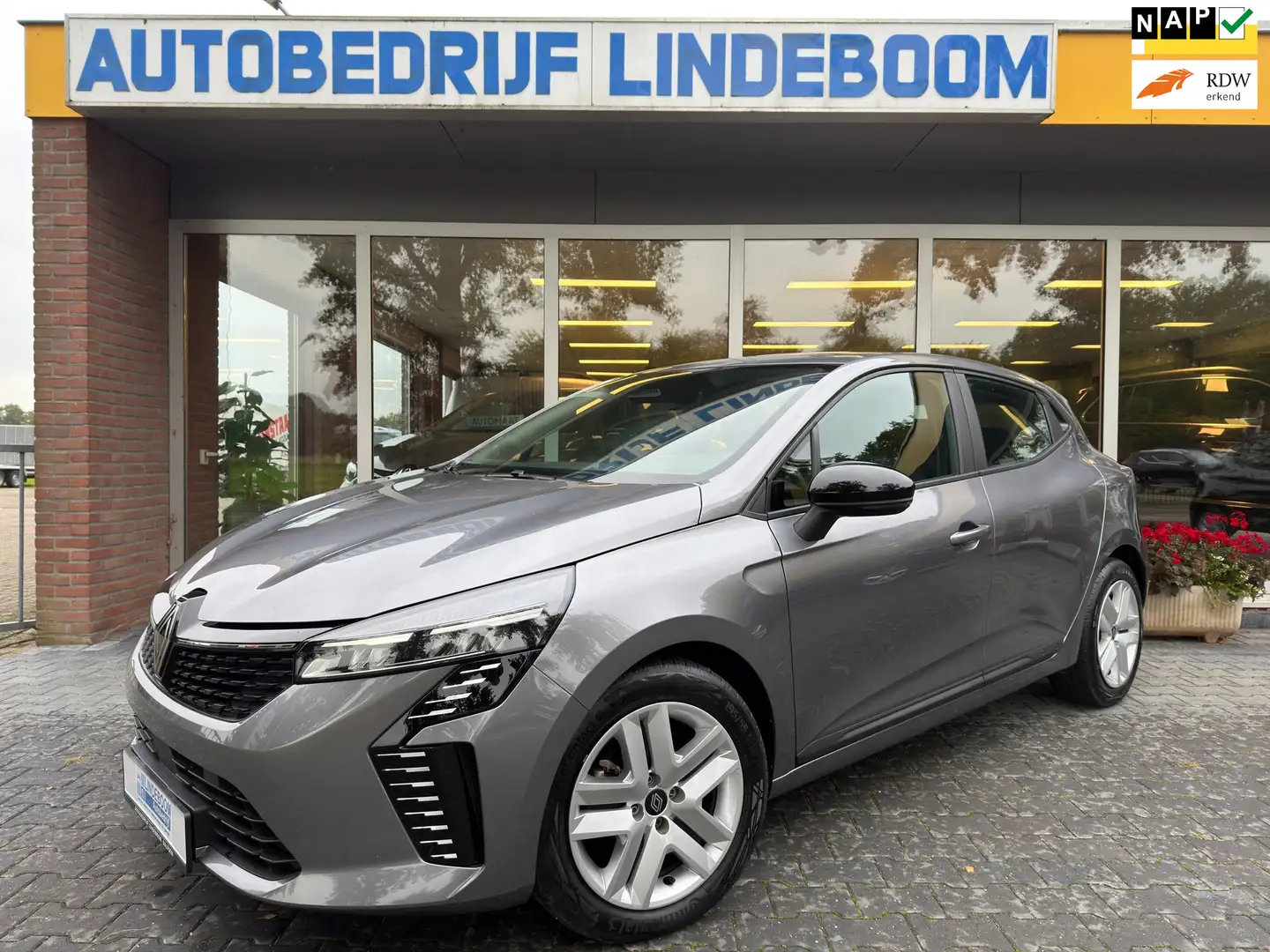 Renault Clio 1.0 TCe 90 GPF evolution Apple Carplay Grijs - 1