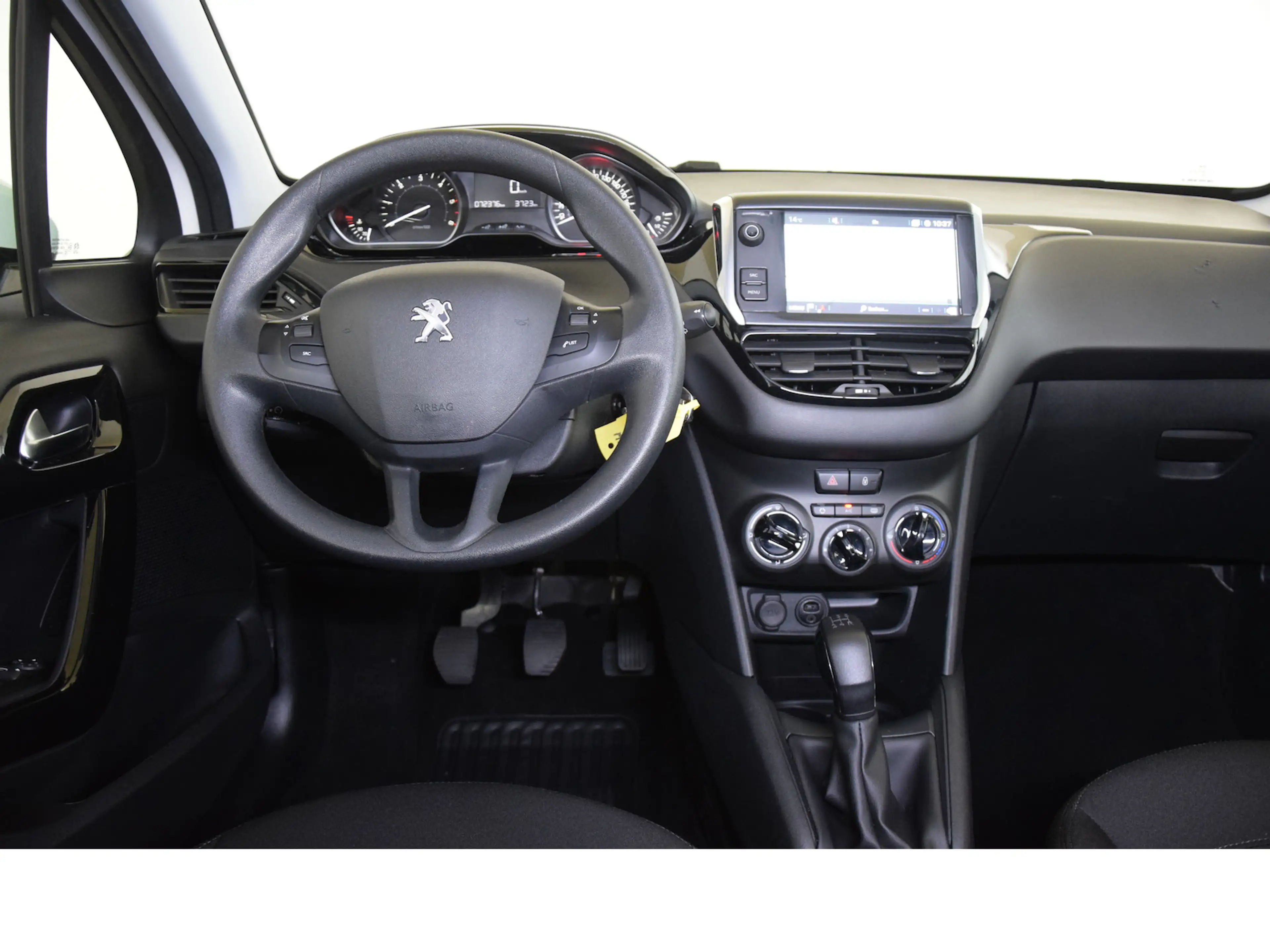 Peugeot 208 Active Navi Klima Touch 2-Sitzer Ladefläche — photo 9