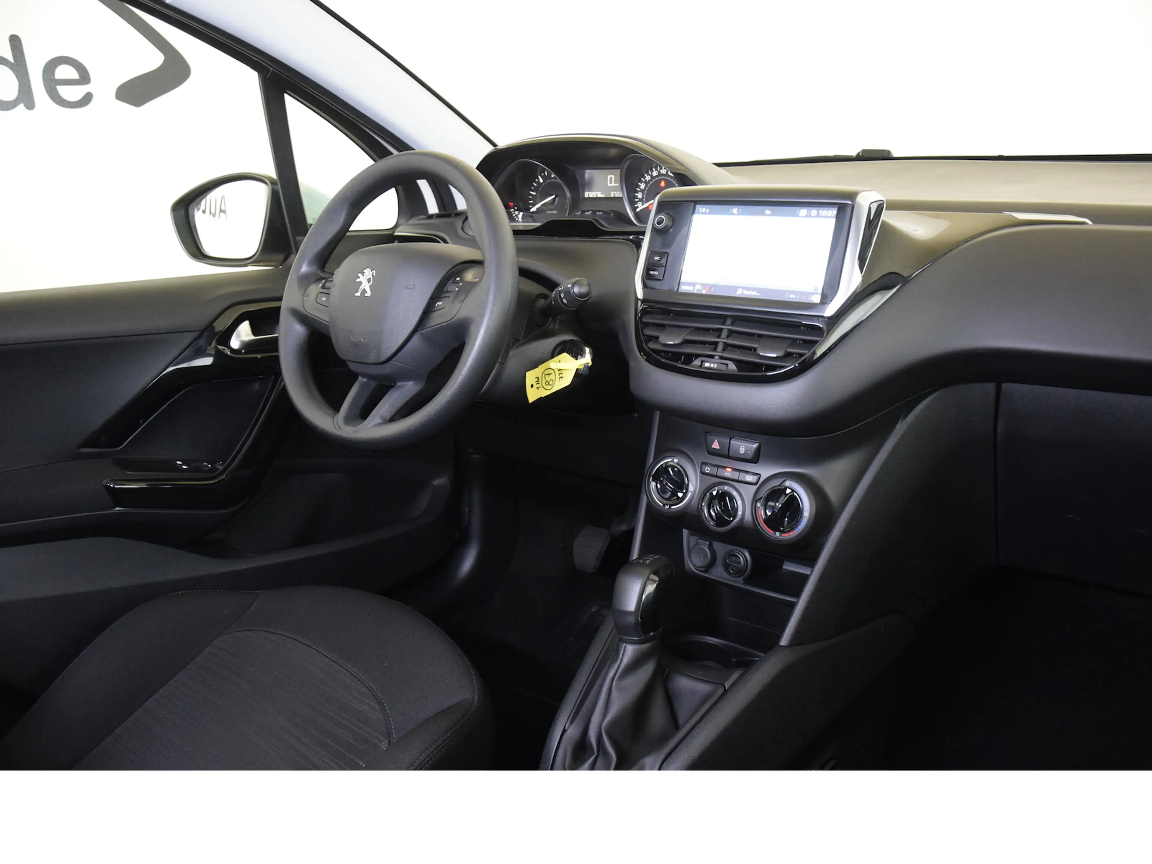 Peugeot 208 Active Navi Klima Touch 2-Sitzer Ladefläche — photo 8