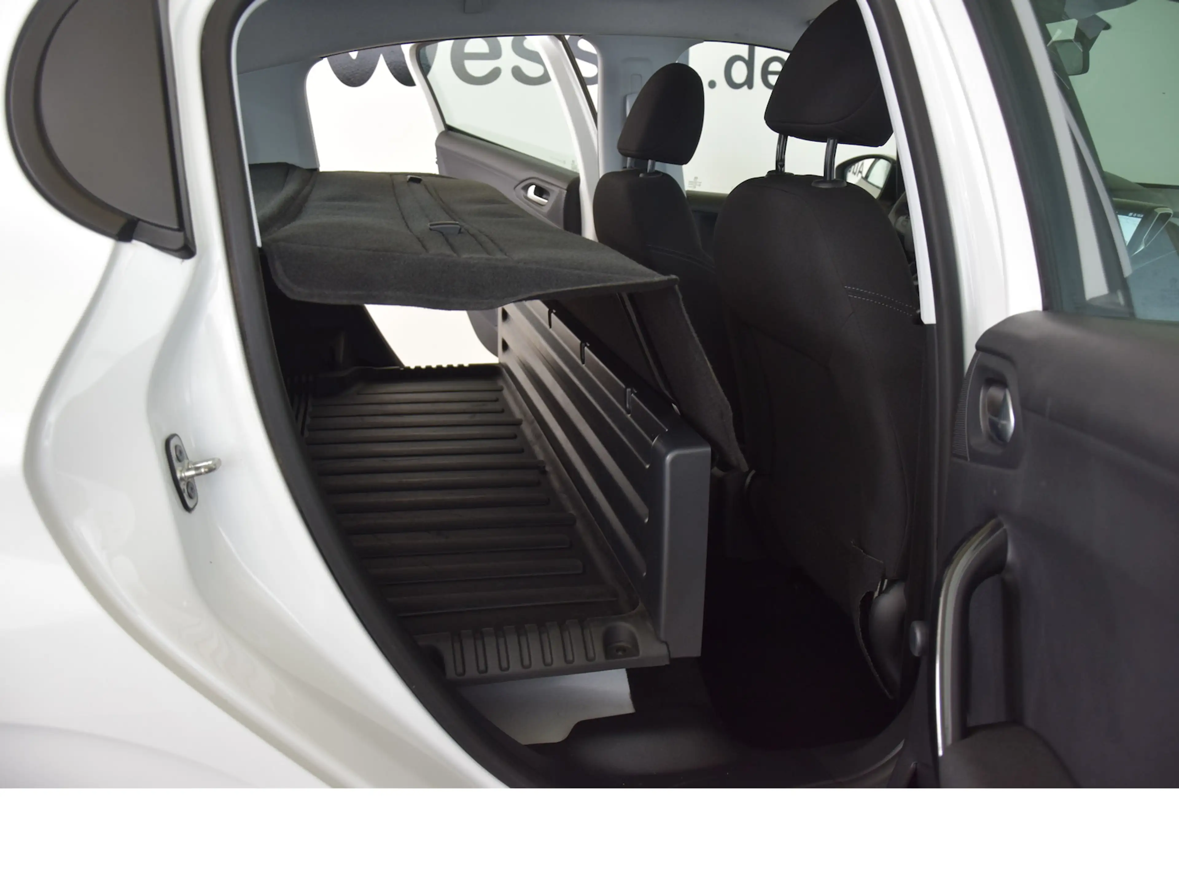 Peugeot 208 Active Navi Klima Touch 2-Sitzer Ladefläche — photo 13