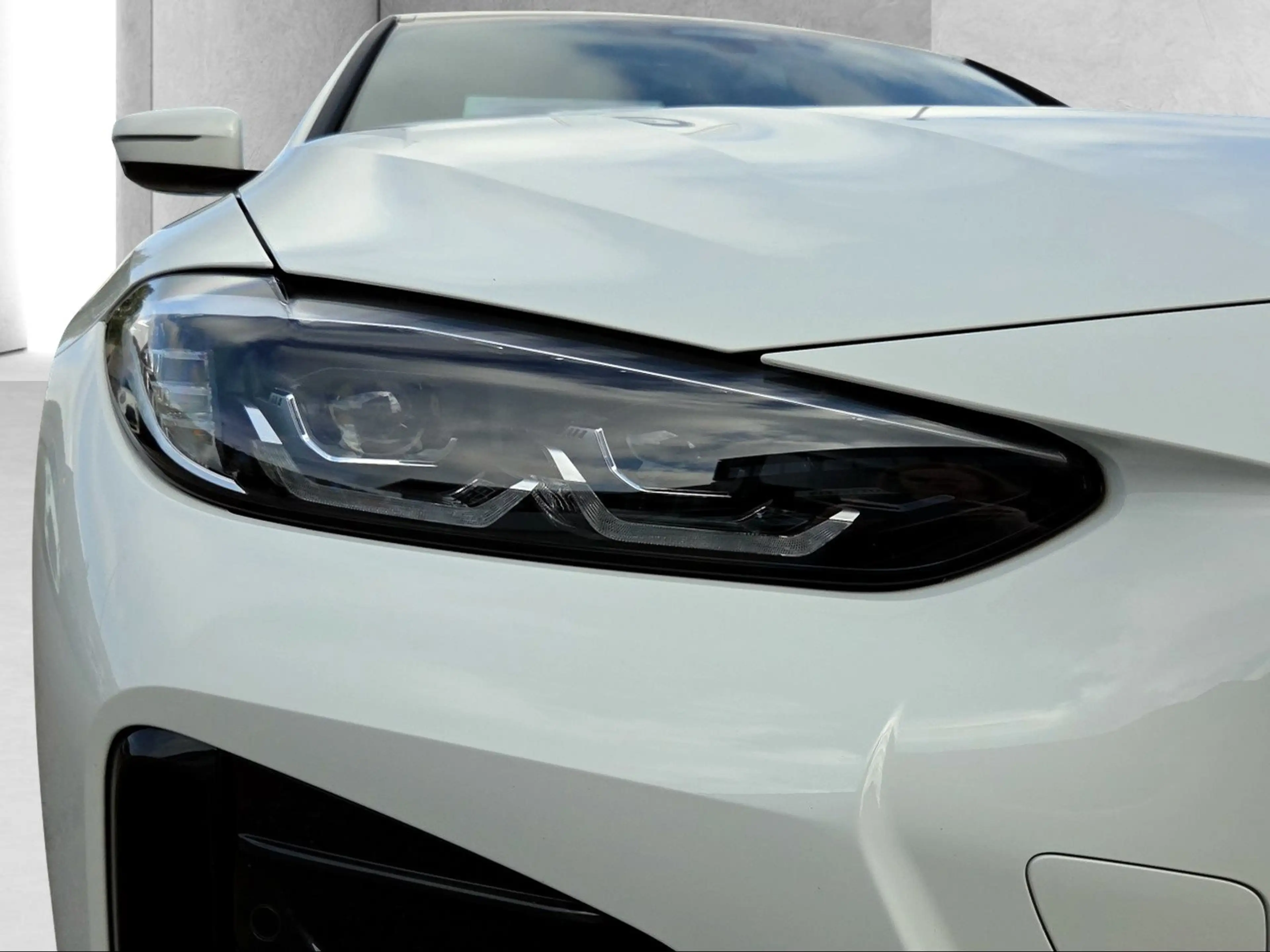 BMW i4 eDrive40 Gran Coupé M Shadow Line M Sportpaket — photo 13