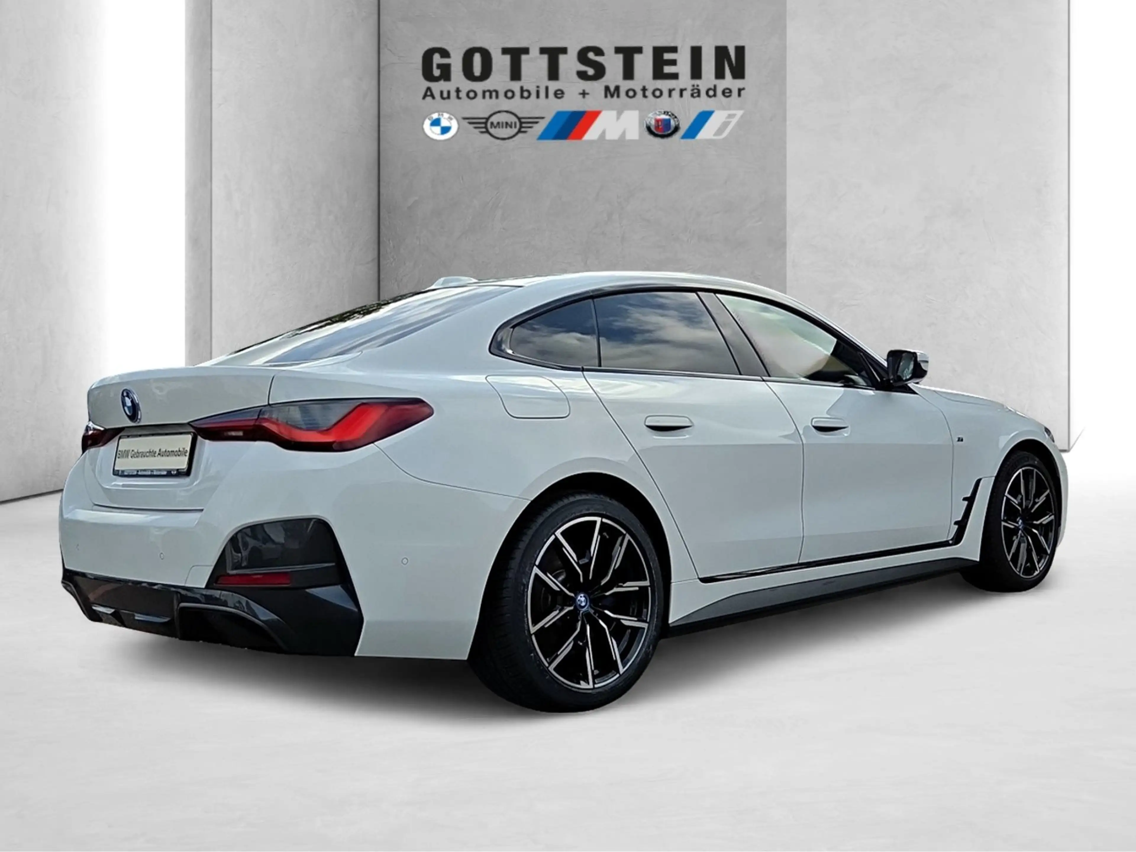 BMW i4 eDrive40 Gran Coupé M Shadow Line M Sportpaket — photo 11