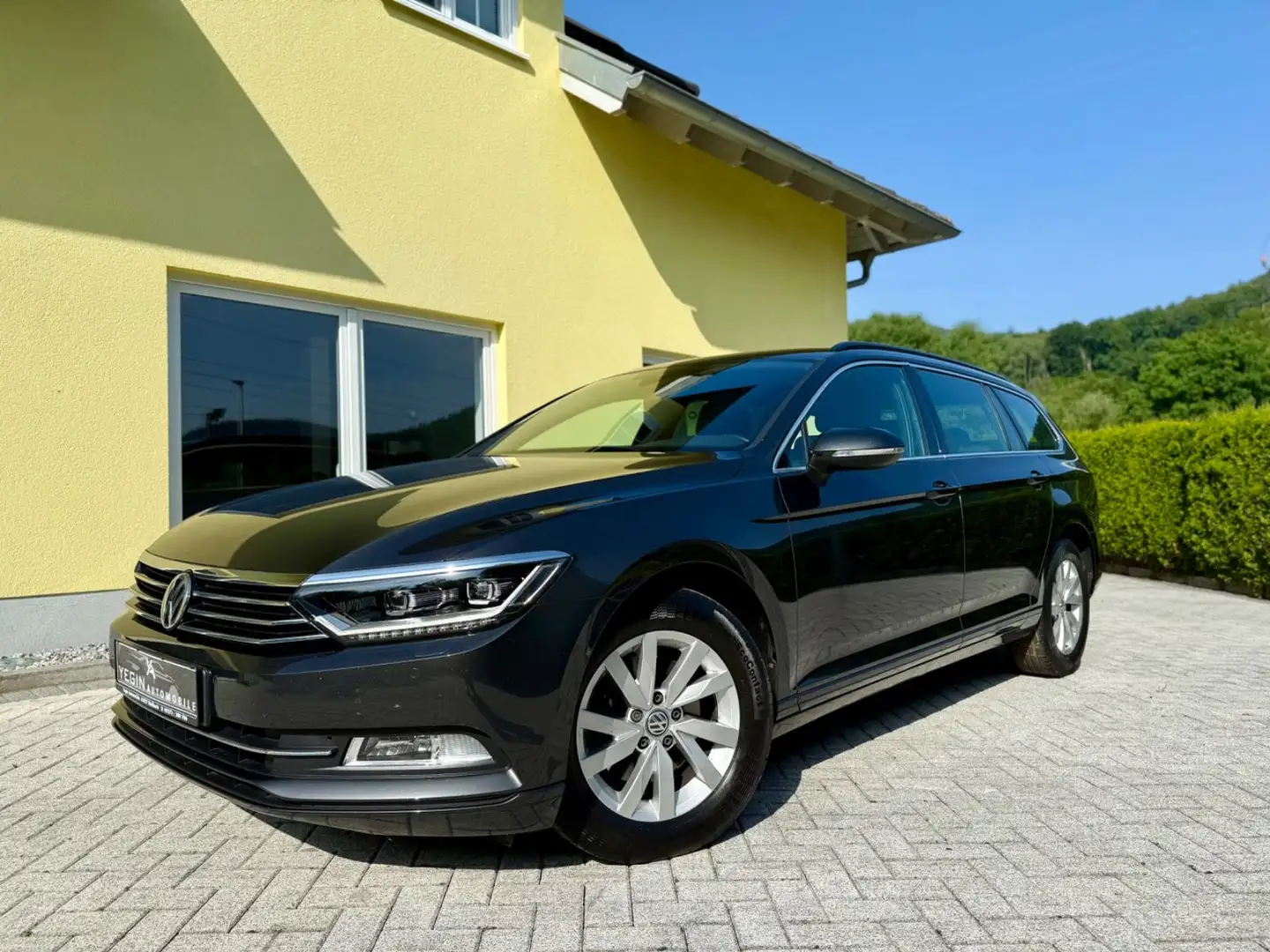Volkswagen Passat Variant 2.0 TDI Comfortline BMT VIRTUAL Grau - 2