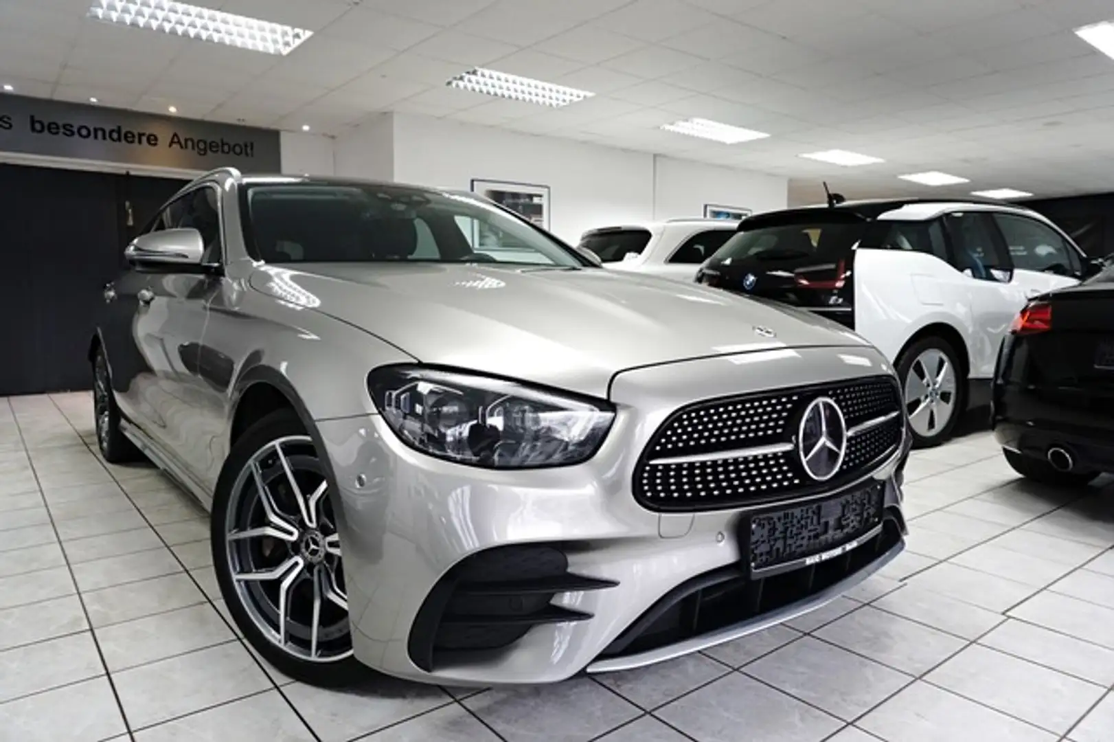 Mercedes-Benz E 400 d 4M 9G AMG Line MBUX WIDE DISTR+ CAM Srebrny - 1