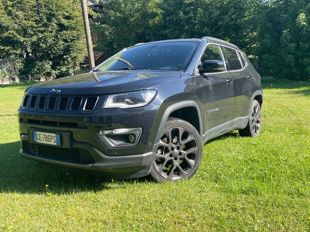 Jeep Compass 1.3 Turbo T4 PHEV S 4xe AT6 240 cv — photo 1 of 6