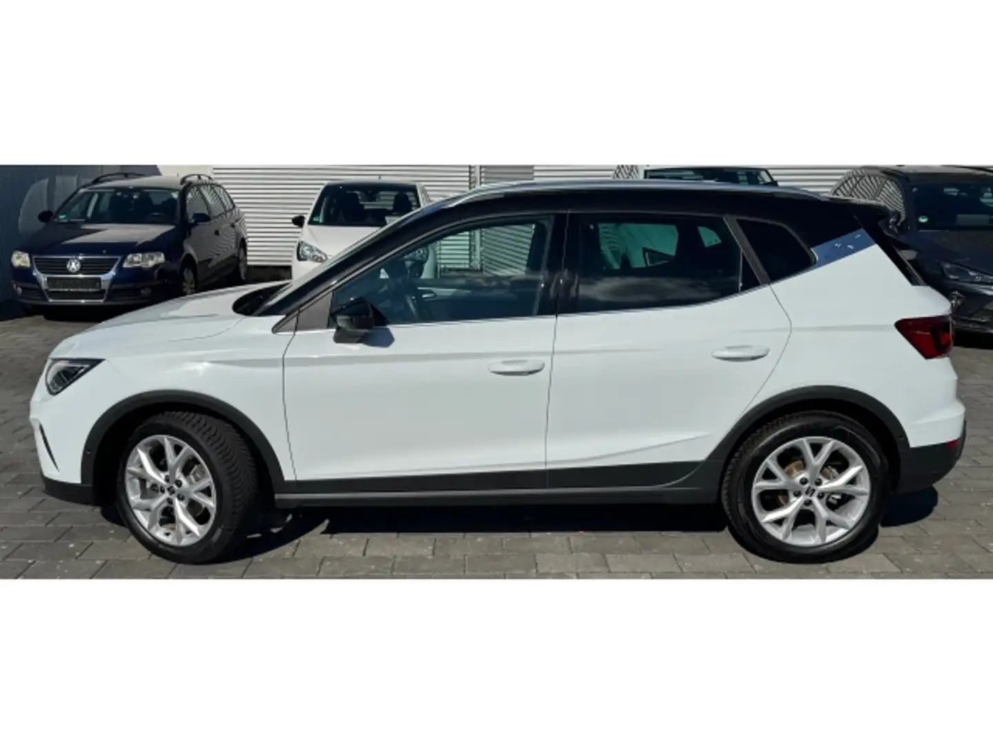 SEAT Arona Arona 1.0 TSI DSG FR /PAKETXL/KESSY/SHZ Weiß - 2