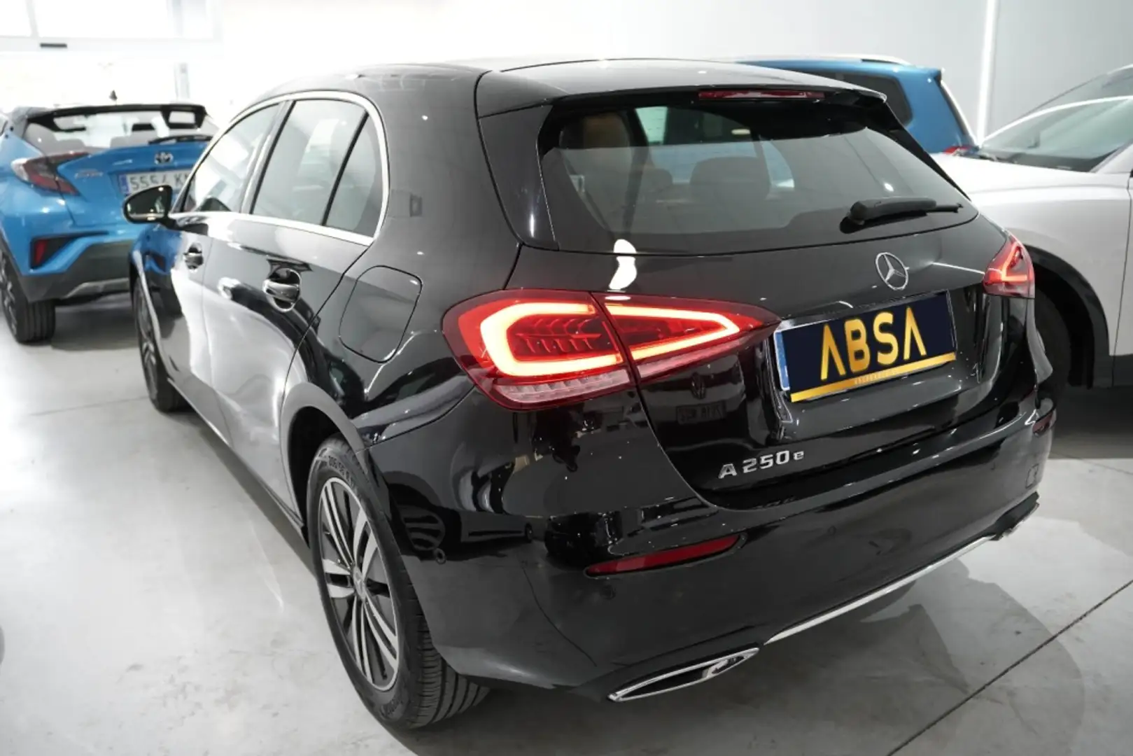 Mercedes-Benz A 250 250e 8G-DCT Negro - 2