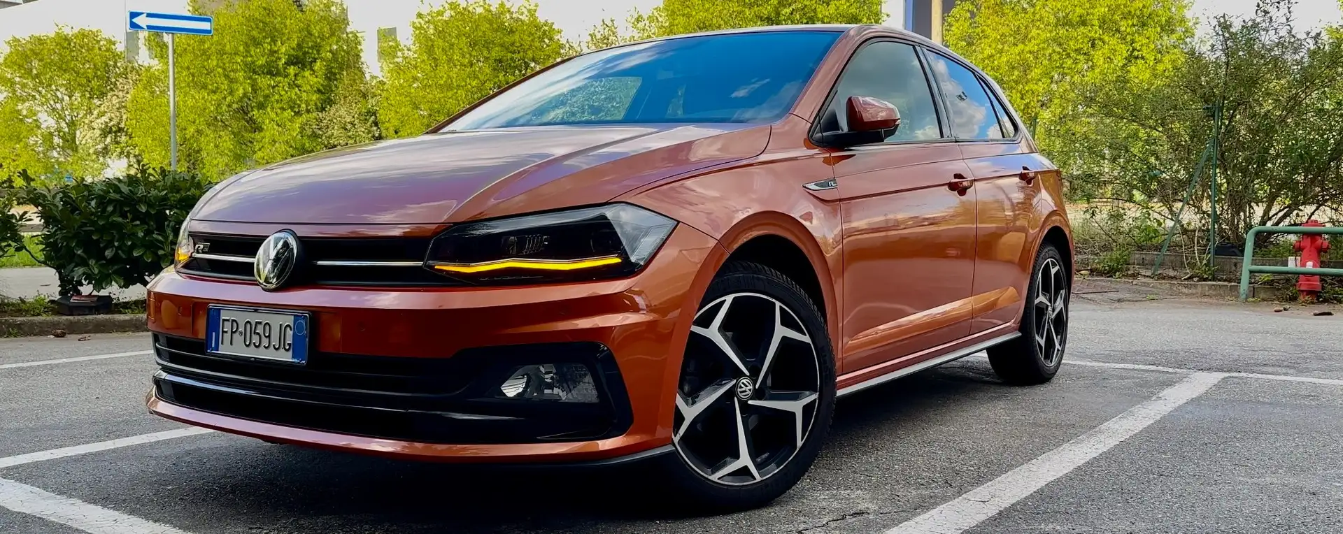Volkswagen Polo Polo VI 2018 5p 1.0 tsi 115cv R-Line Arancione - 1