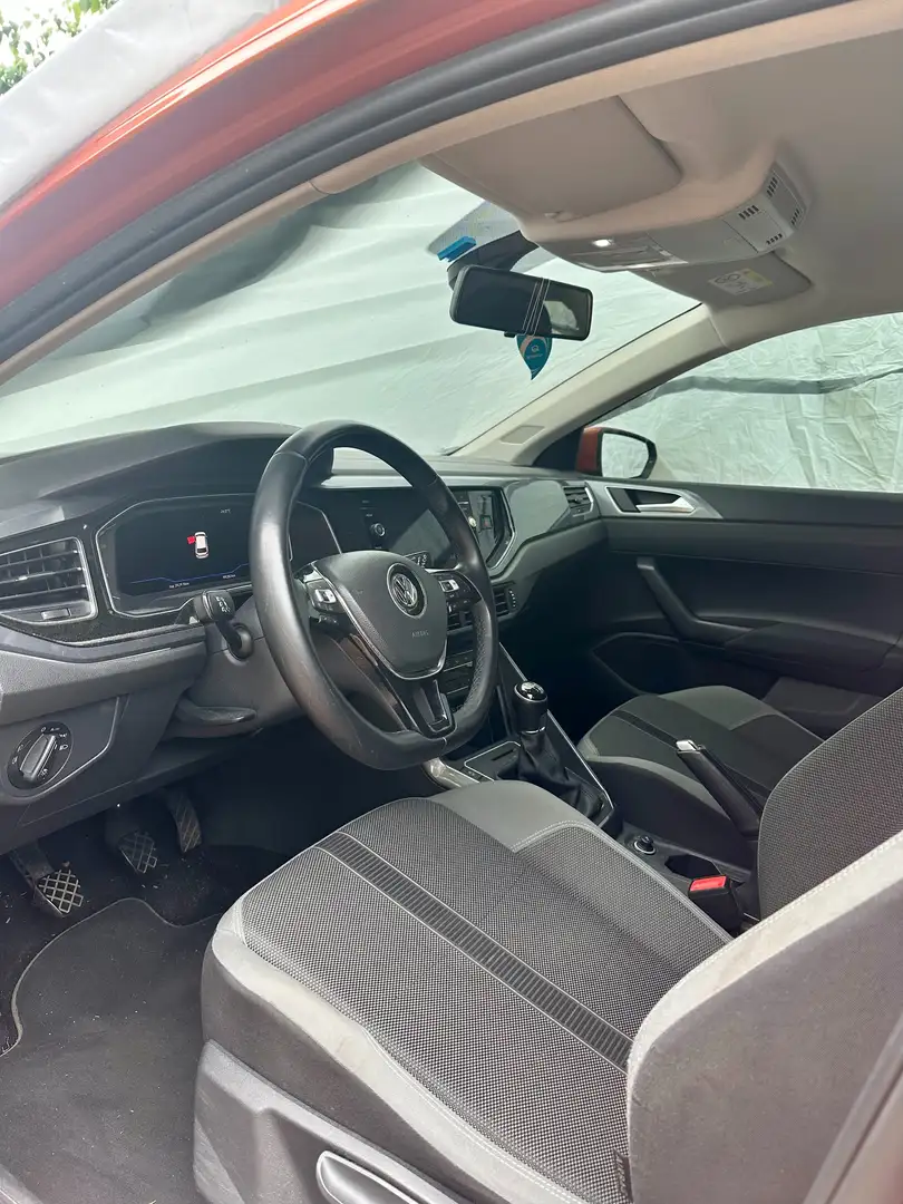 Volkswagen Polo Polo VI 2018 5p 1.0 tsi 115cv R-Line Arancione - 2