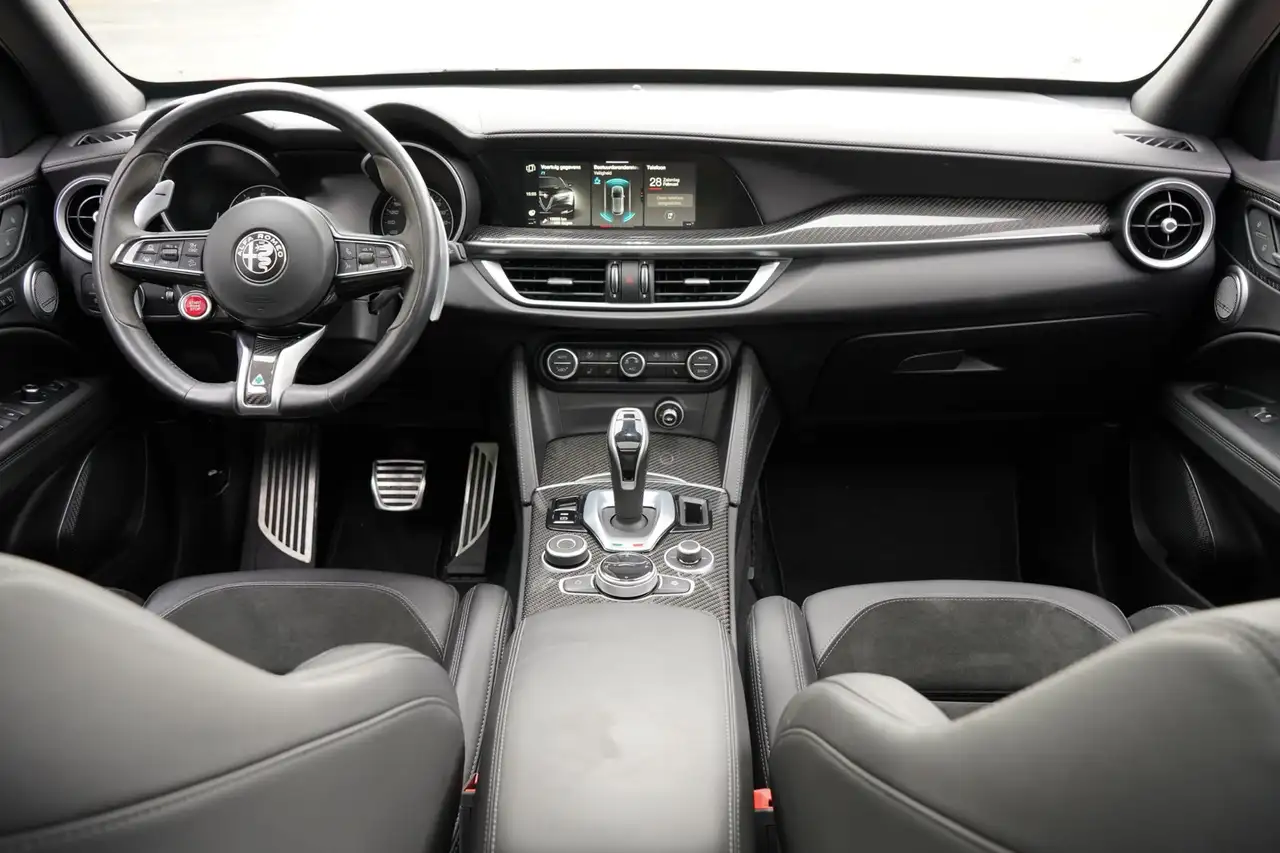 Alfa Romeo Stelvio 2022