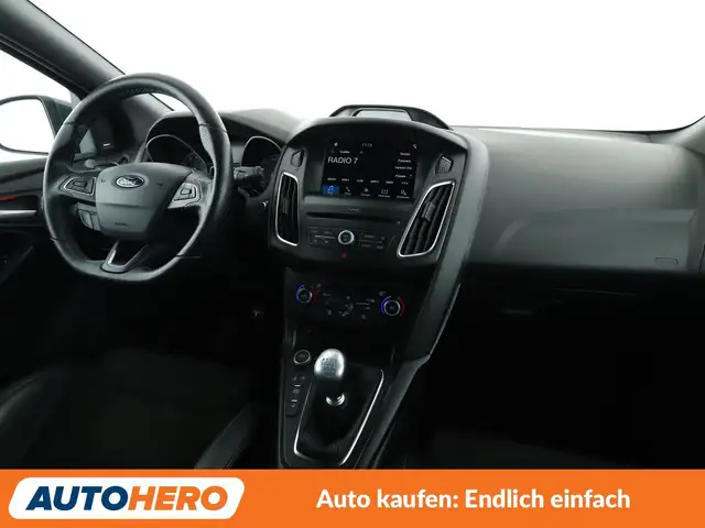 Ford Focus view 13