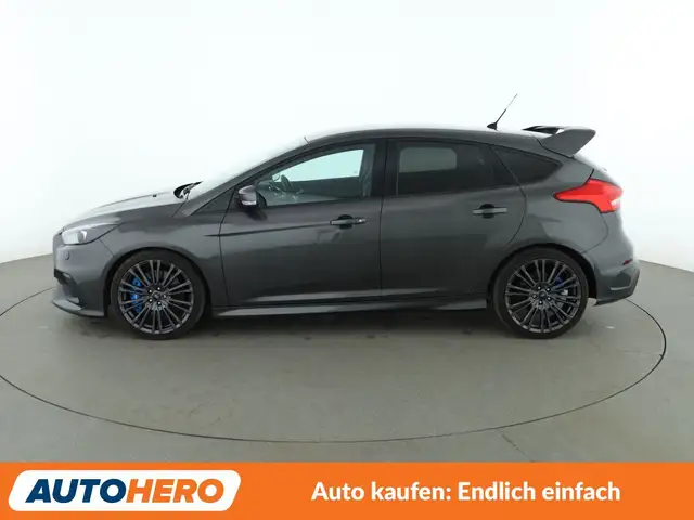 Ford Focus view 3