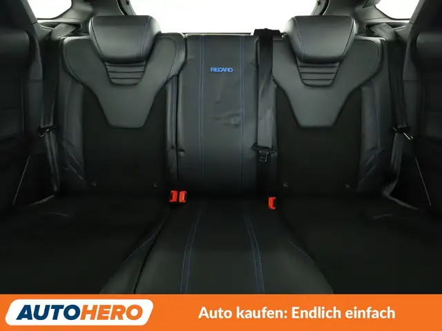 Ford Focus view 15