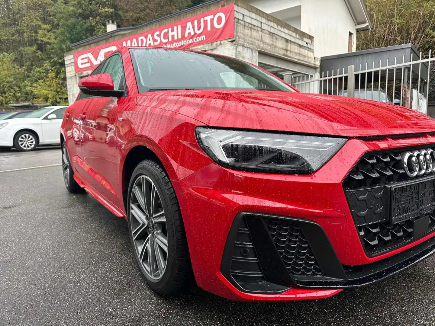 Audi A1 25 TFSI S-TR S-LINE LED+RFK+ACC Rosso - 2
