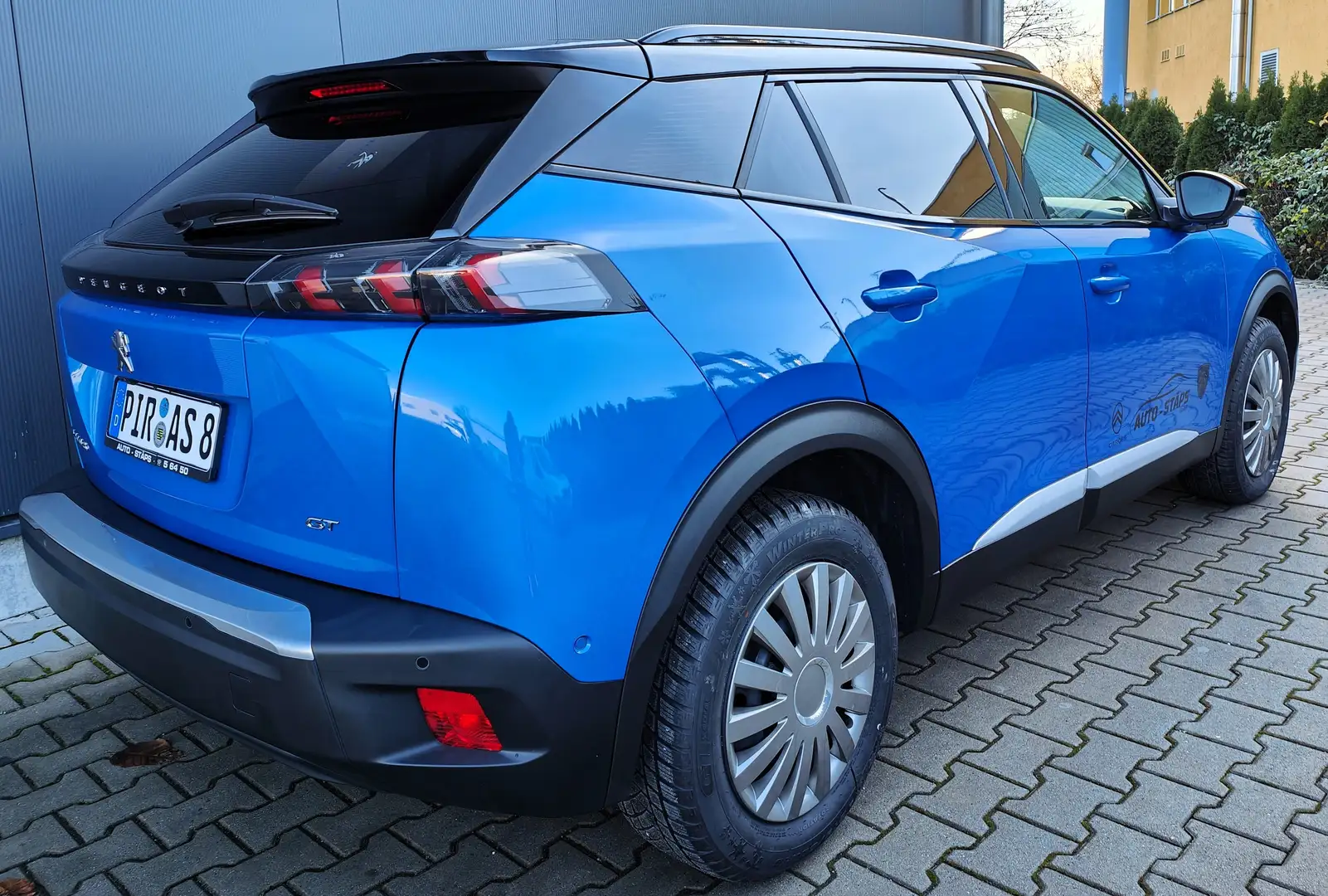 Peugeot e-2008 e- GT Pack Azul - 2