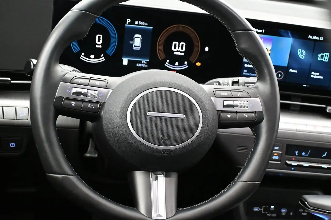 Hyundai KONA снимка Hyundai KONA