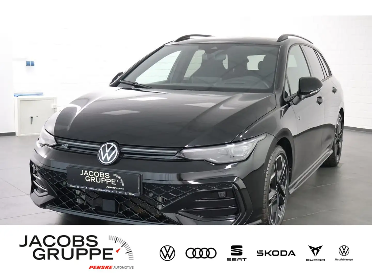 Volkswagen Golf VIII Variant 2.0 TDI R-Line "Black Style" Schwarz - 2