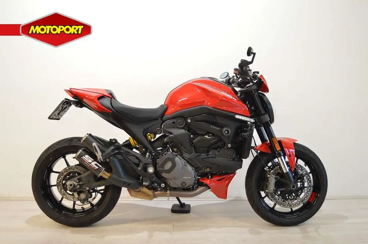 Ducati Monster 937
