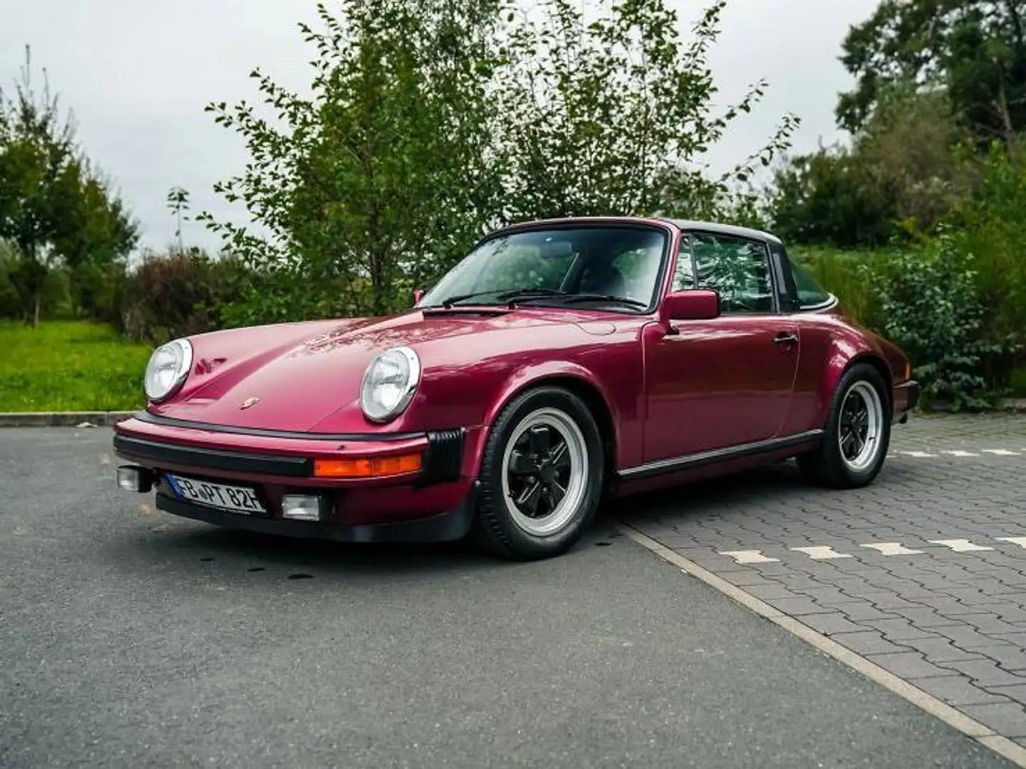 Porsche 911 SC Targa Rosso - 1