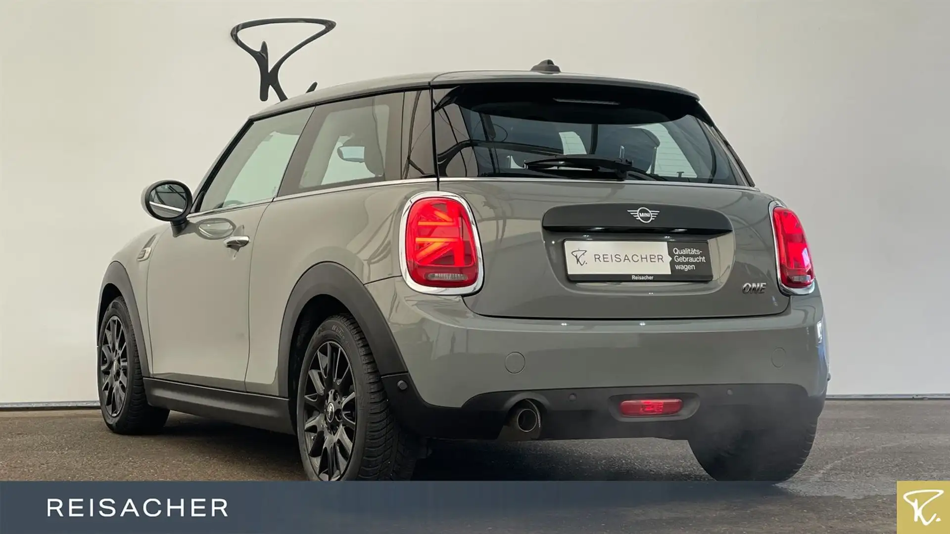 MINI One One "Chili" Navi PDC SHZ DAB LED KlimaA 16" LM Grau - 2