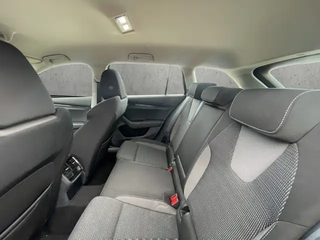 Skoda Octavia view 8