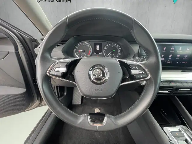 Skoda Octavia view 10