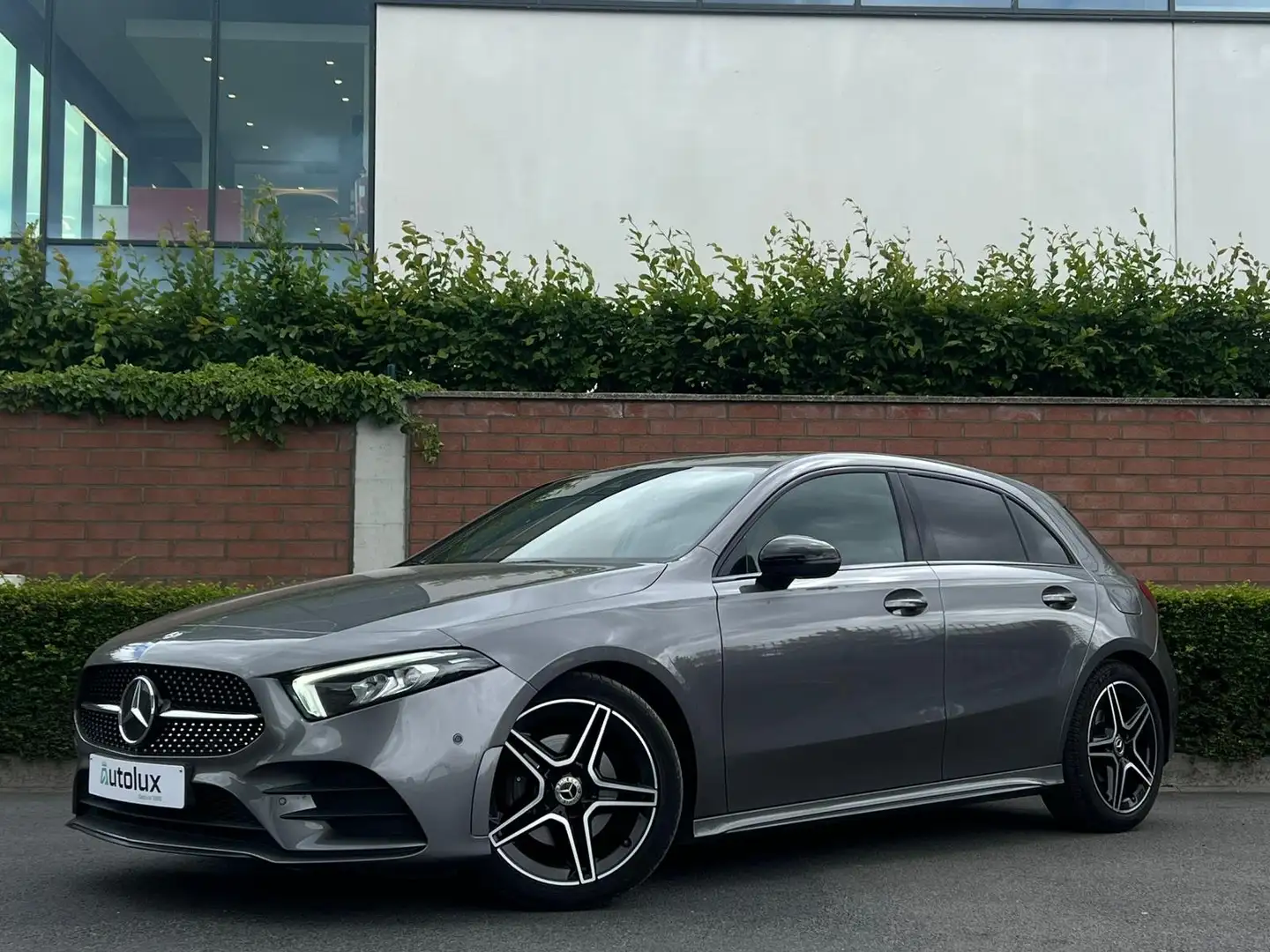 Mercedes-Benz A 180 AUTOMATIQUE - PACK AMG Gris - 1