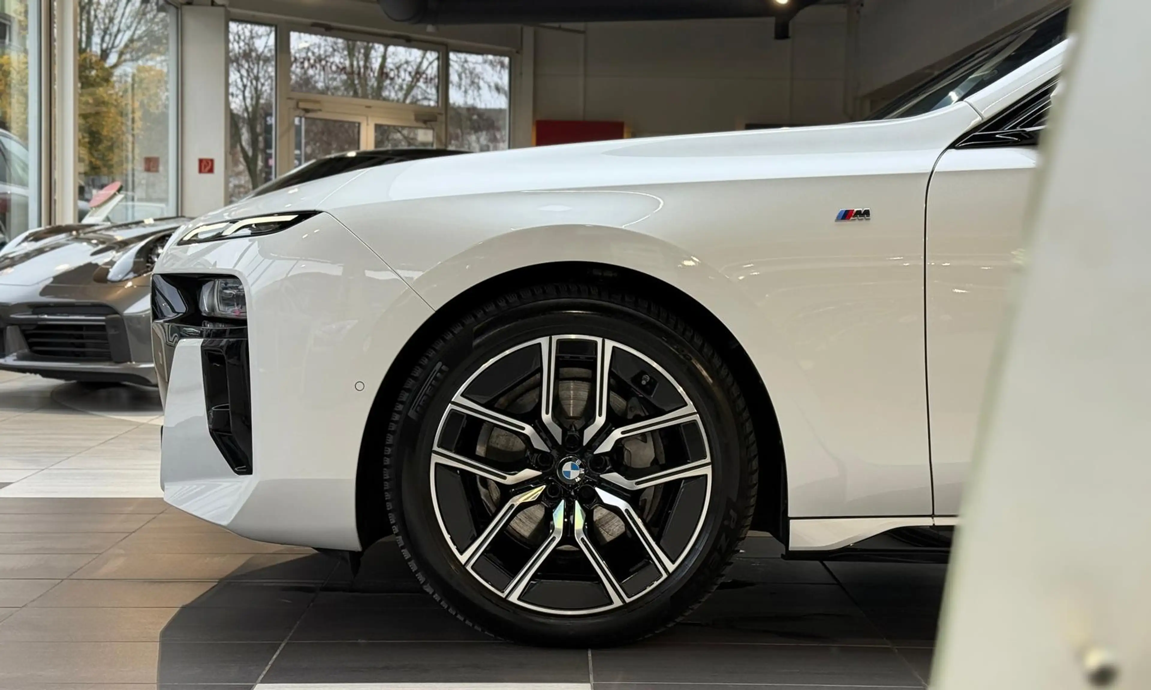 BMW 740 d xD M Sport*Pano-Sky*Experience-TV*StHzg* — photo 3